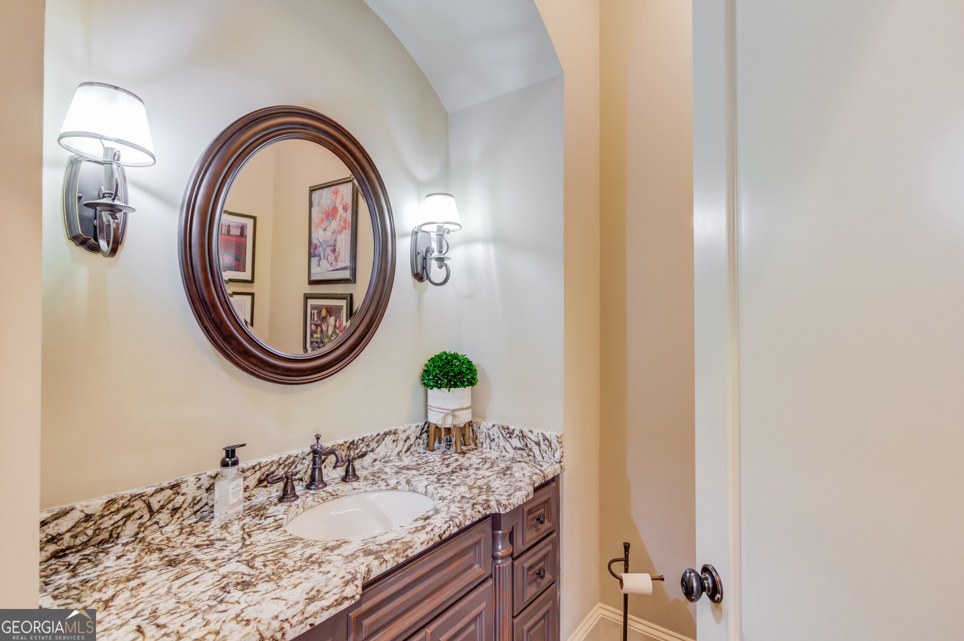 2400 Weber Heights Way Property Photo 26