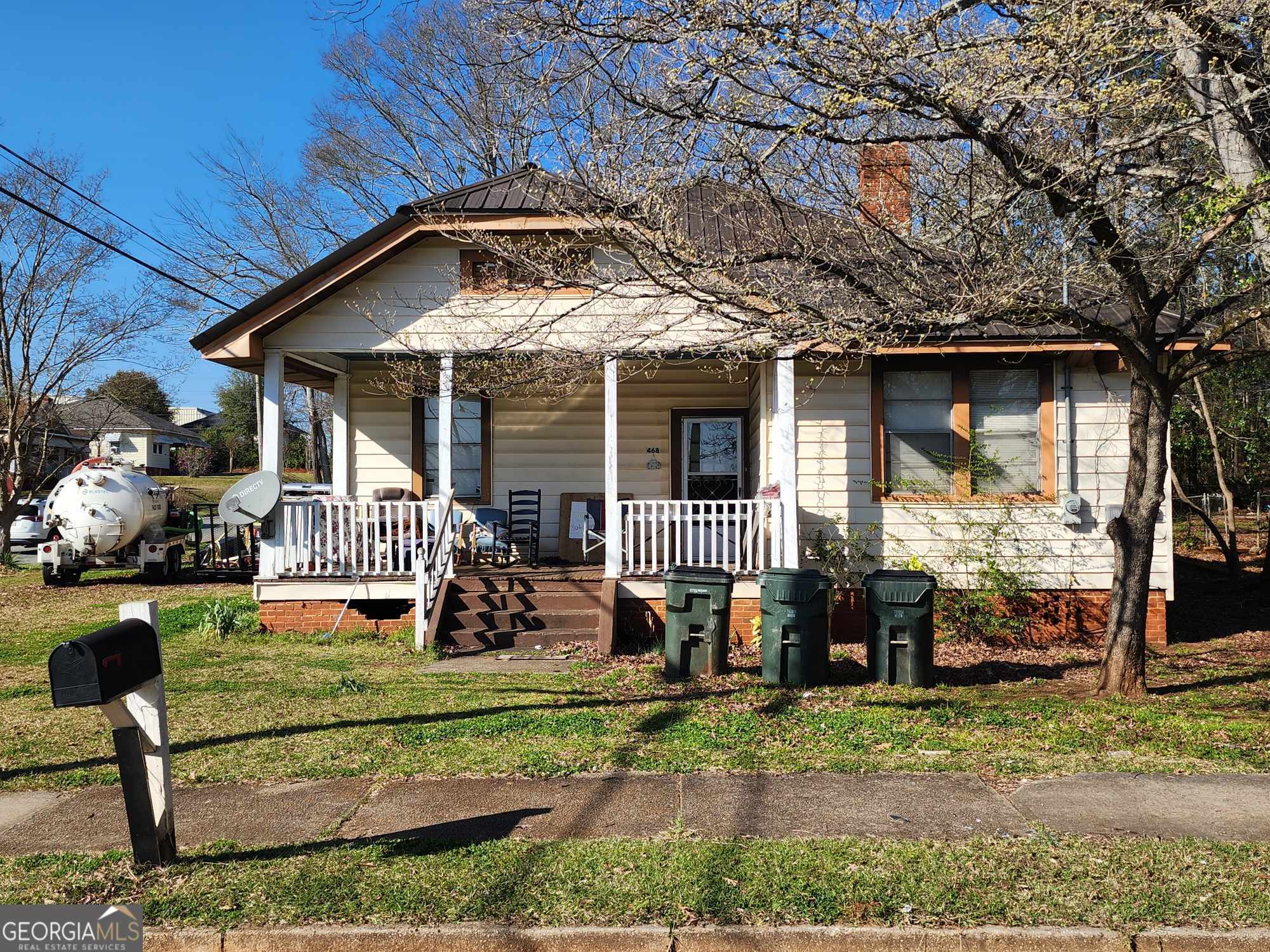 468 North Main Street Property Photo