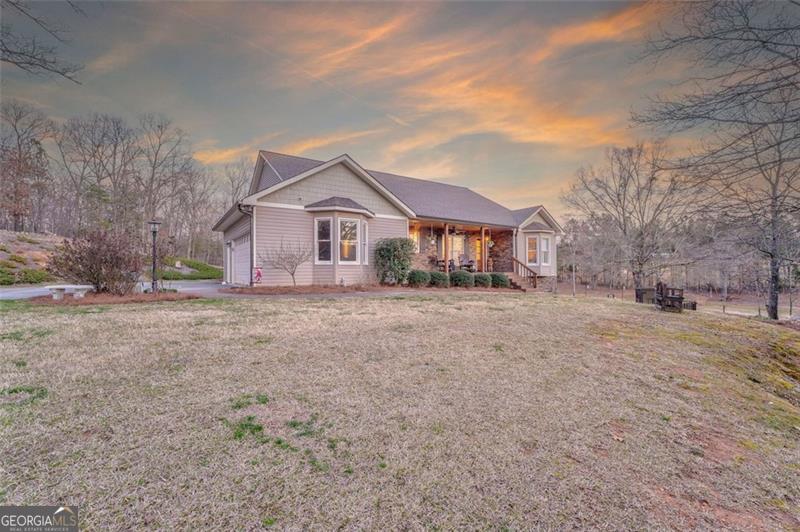 3845 Buchanan Highway Property Photo