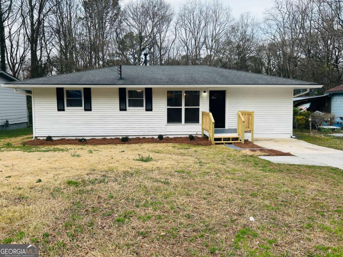 2049 Phillips Drive Se Property Photo