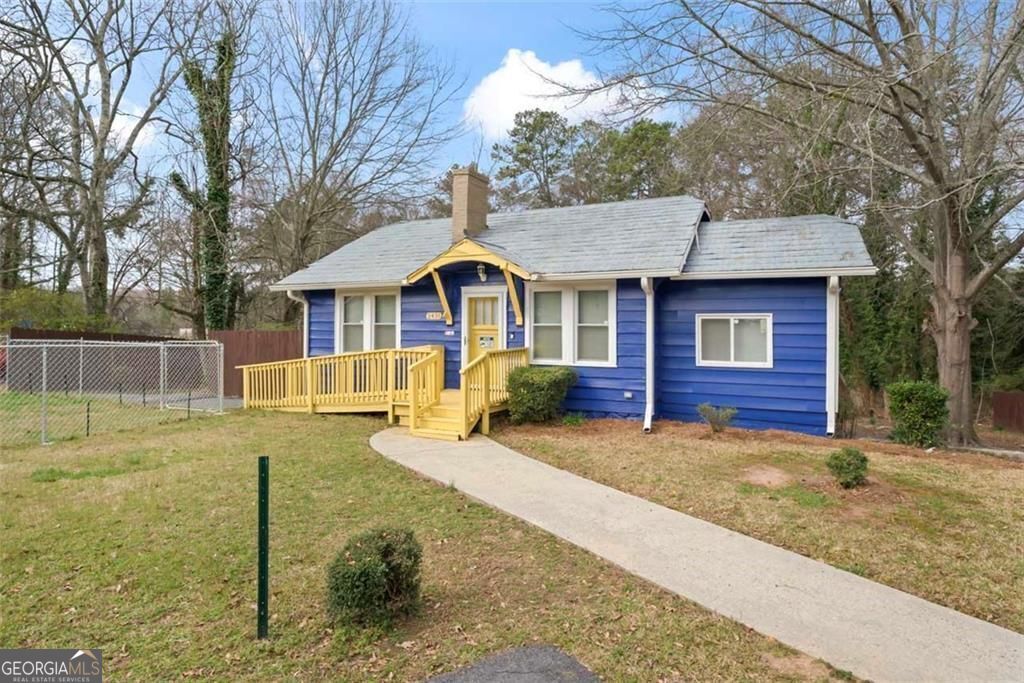2431 Fairburn Road Sw Property Photo 2