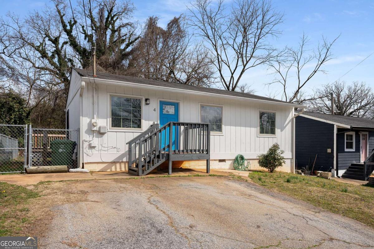 17 Turman #4 Avenue Se Property Photo