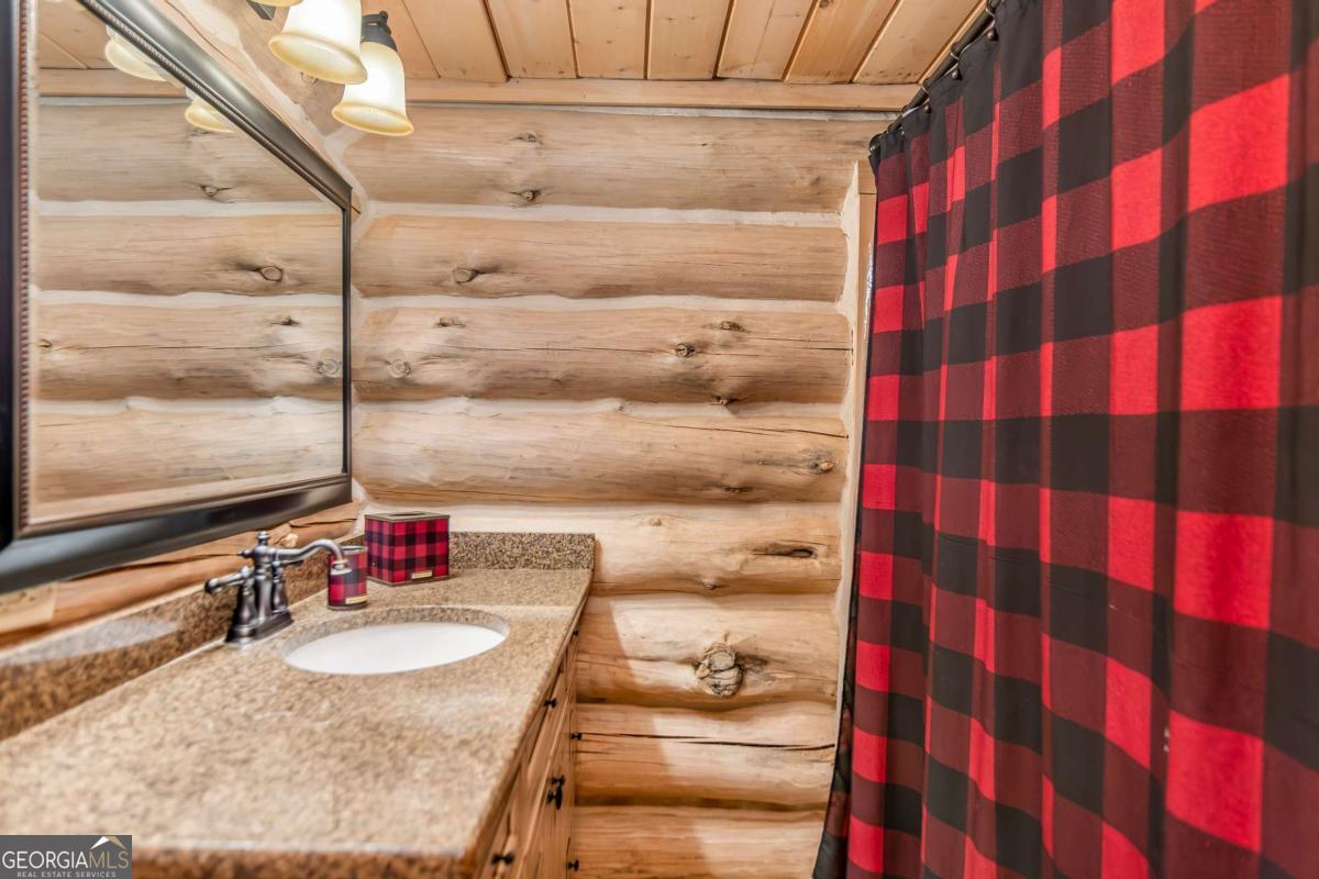 3680 Aska Road Property Photo 18