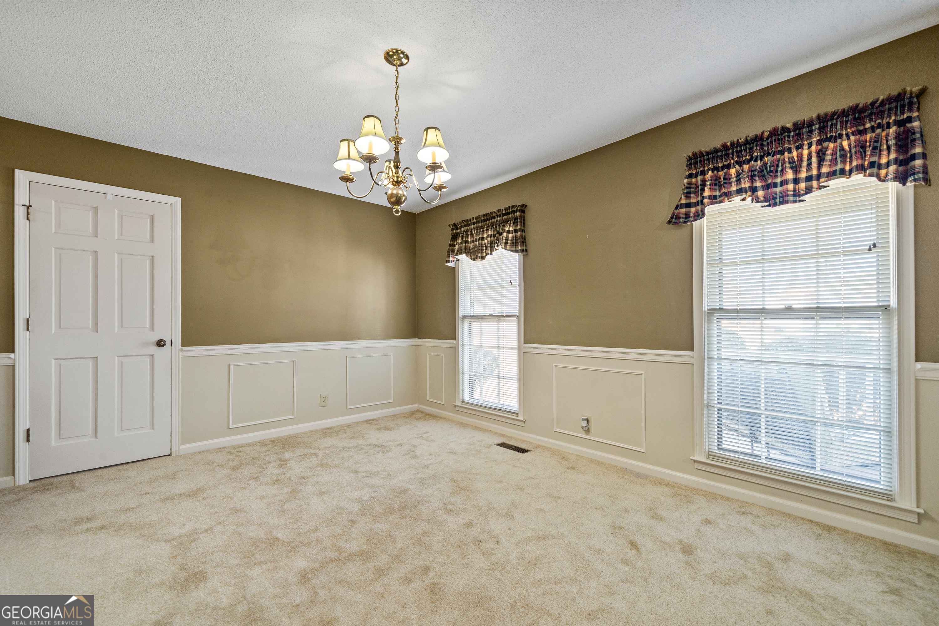 2674 Fringe Circle Property Photo 8