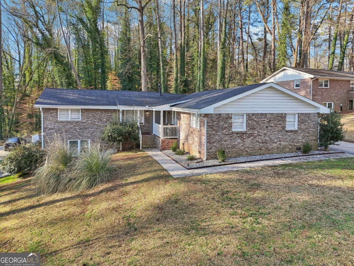 2889 White Oak Drive