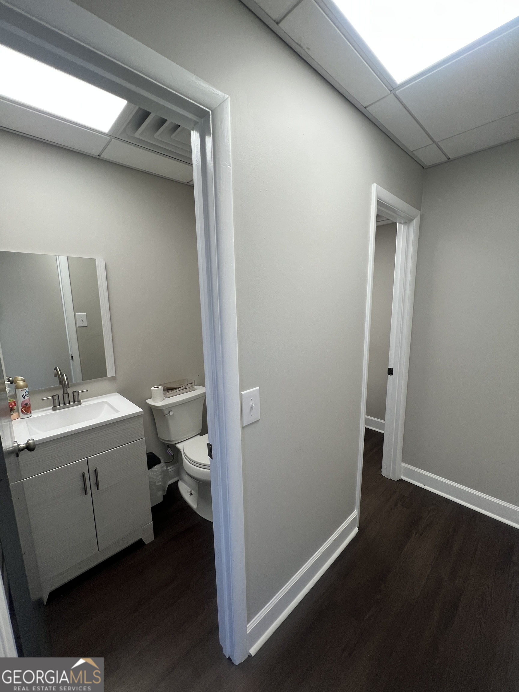 127 N Main Street Suite 208 Property Photo 9