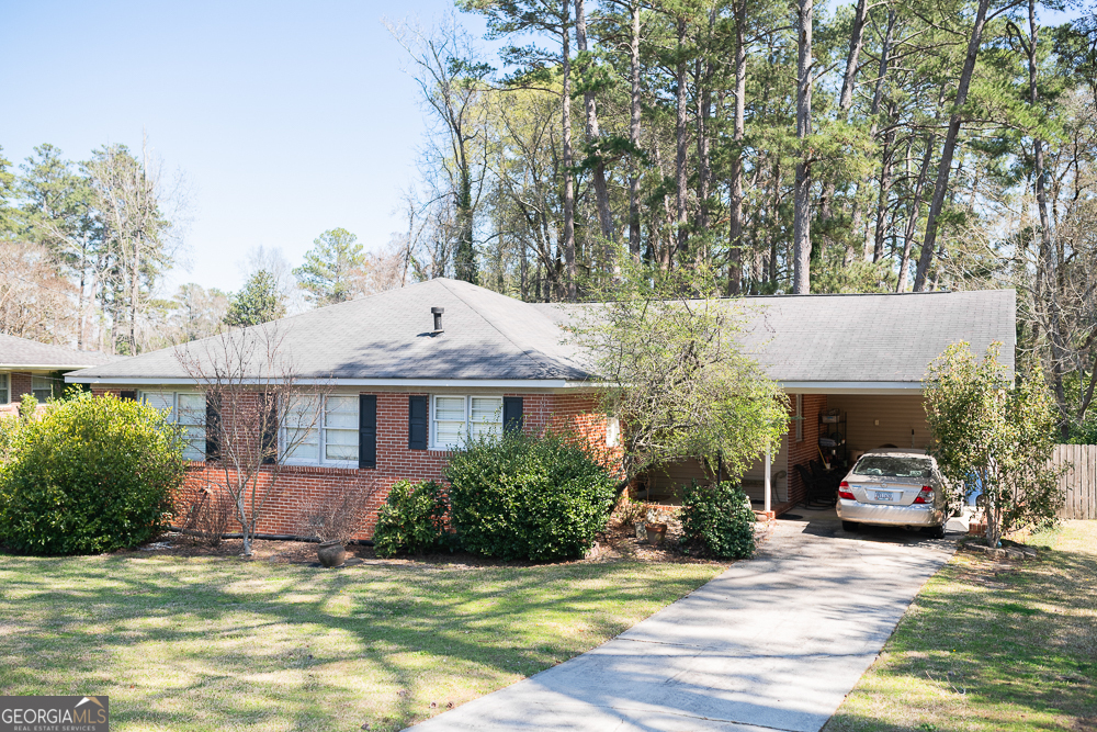 777 Forest Ridge Drive W Property Photo