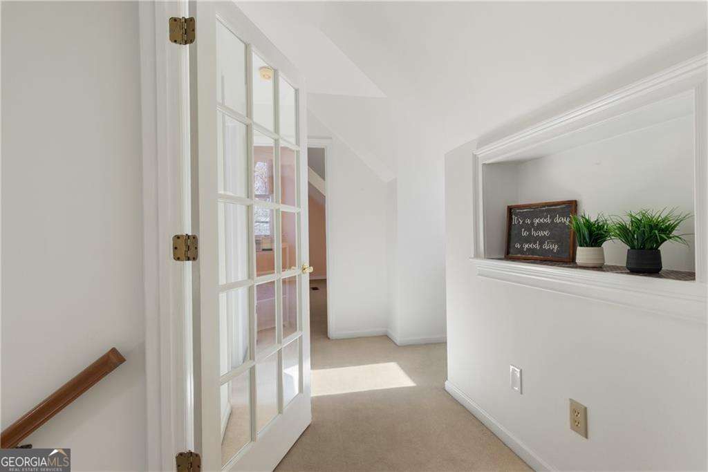103 Eubanks Court Property Photo 38