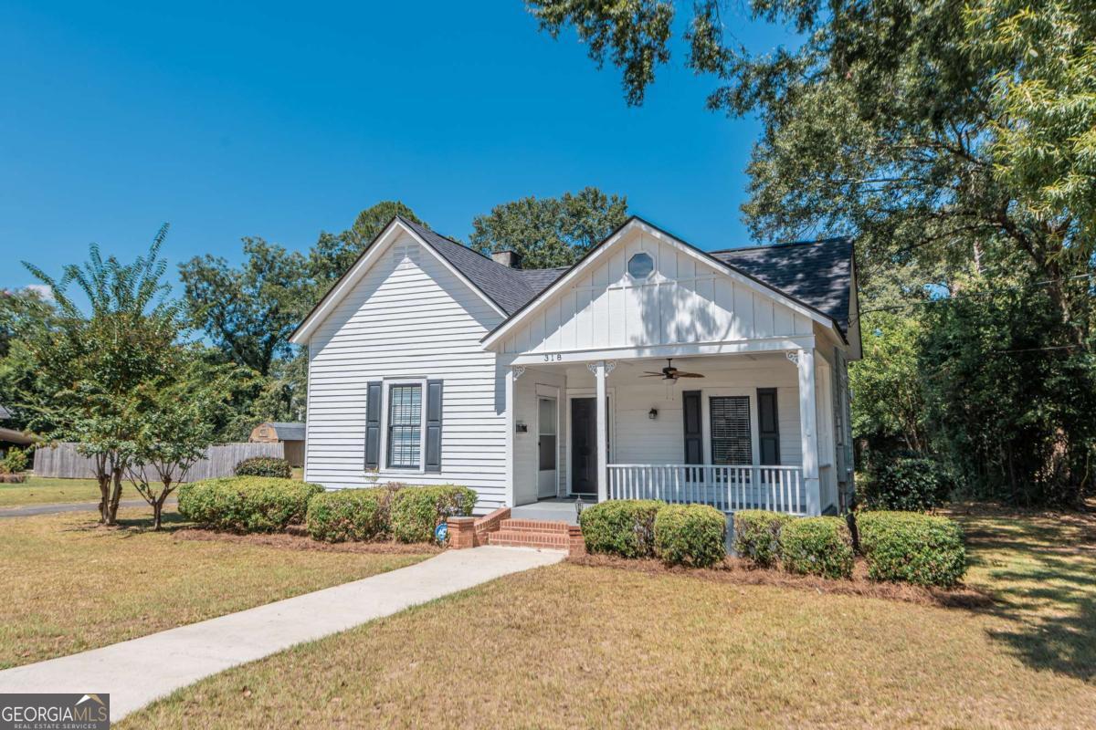 318 Persons Street Property Photo