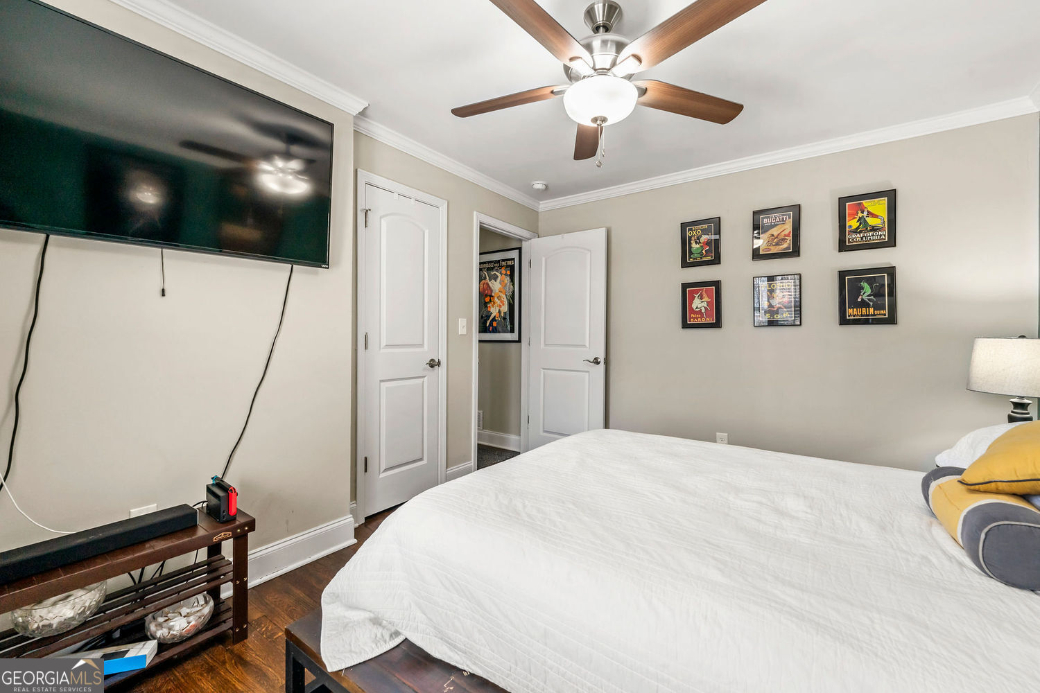 3515 Montreal Way Property Photo 16