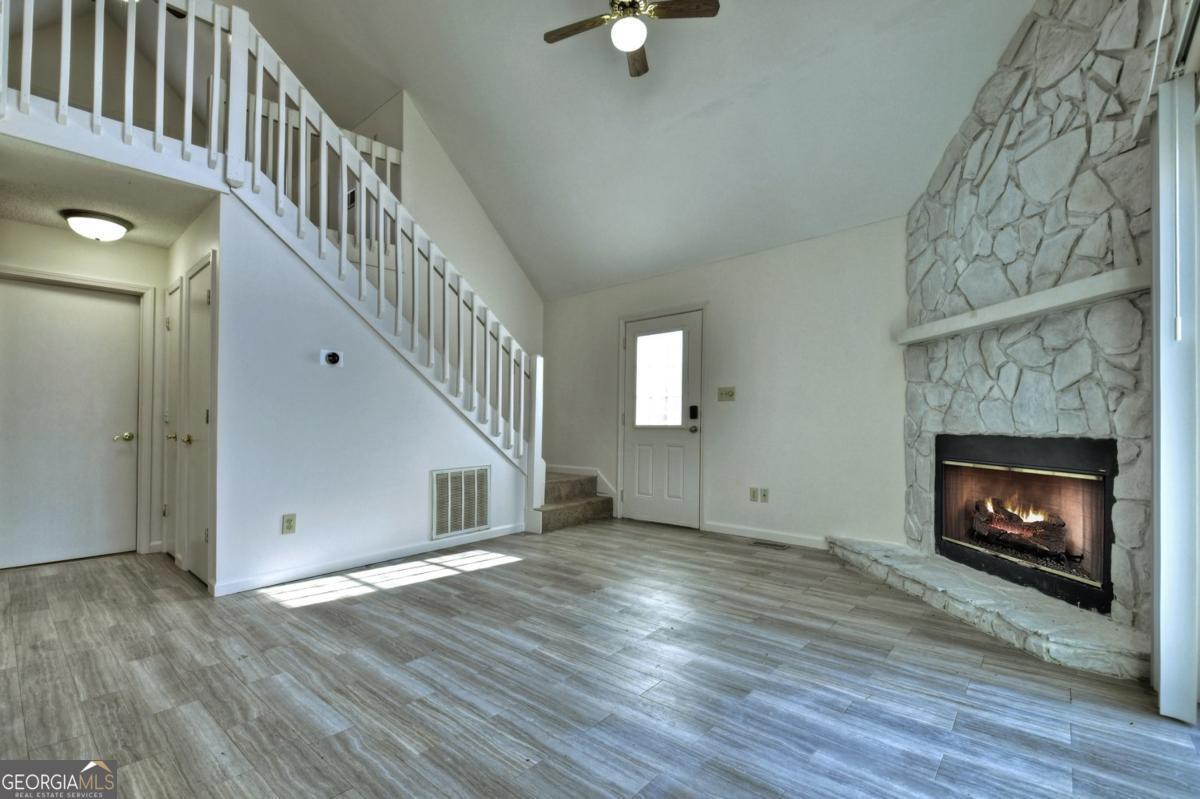 374 Cherokee Court Property Photo 5
