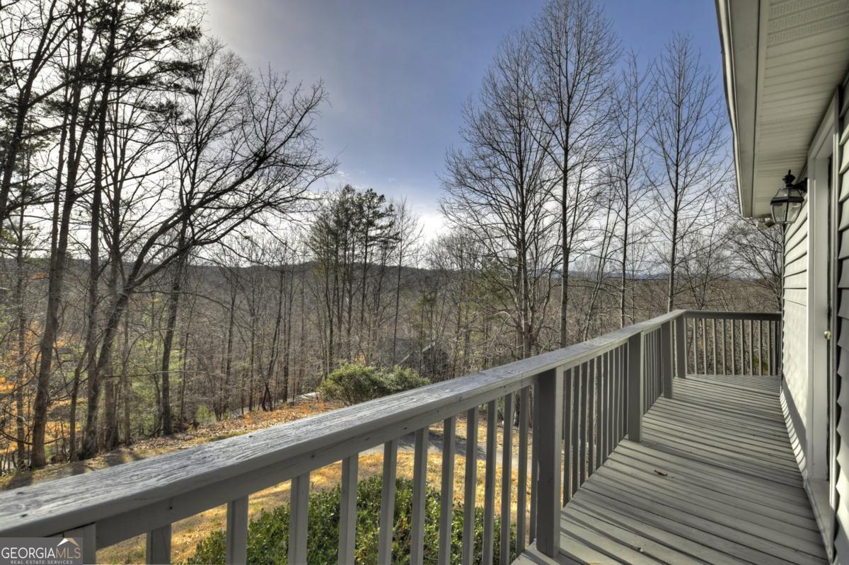 374 Cherokee Court Property Photo 13