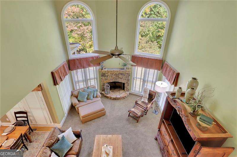 345 Oakwind Point Property Photo 7