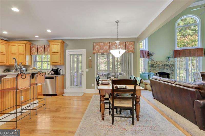 345 Oakwind Point Property Photo 13