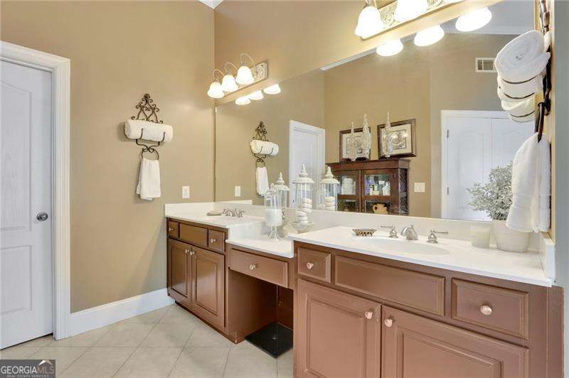 345 Oakwind Point Property Photo 31