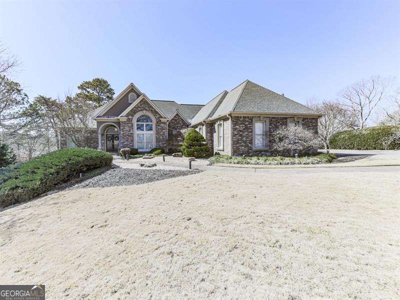 329 Lakebridge Crossing Property Photo