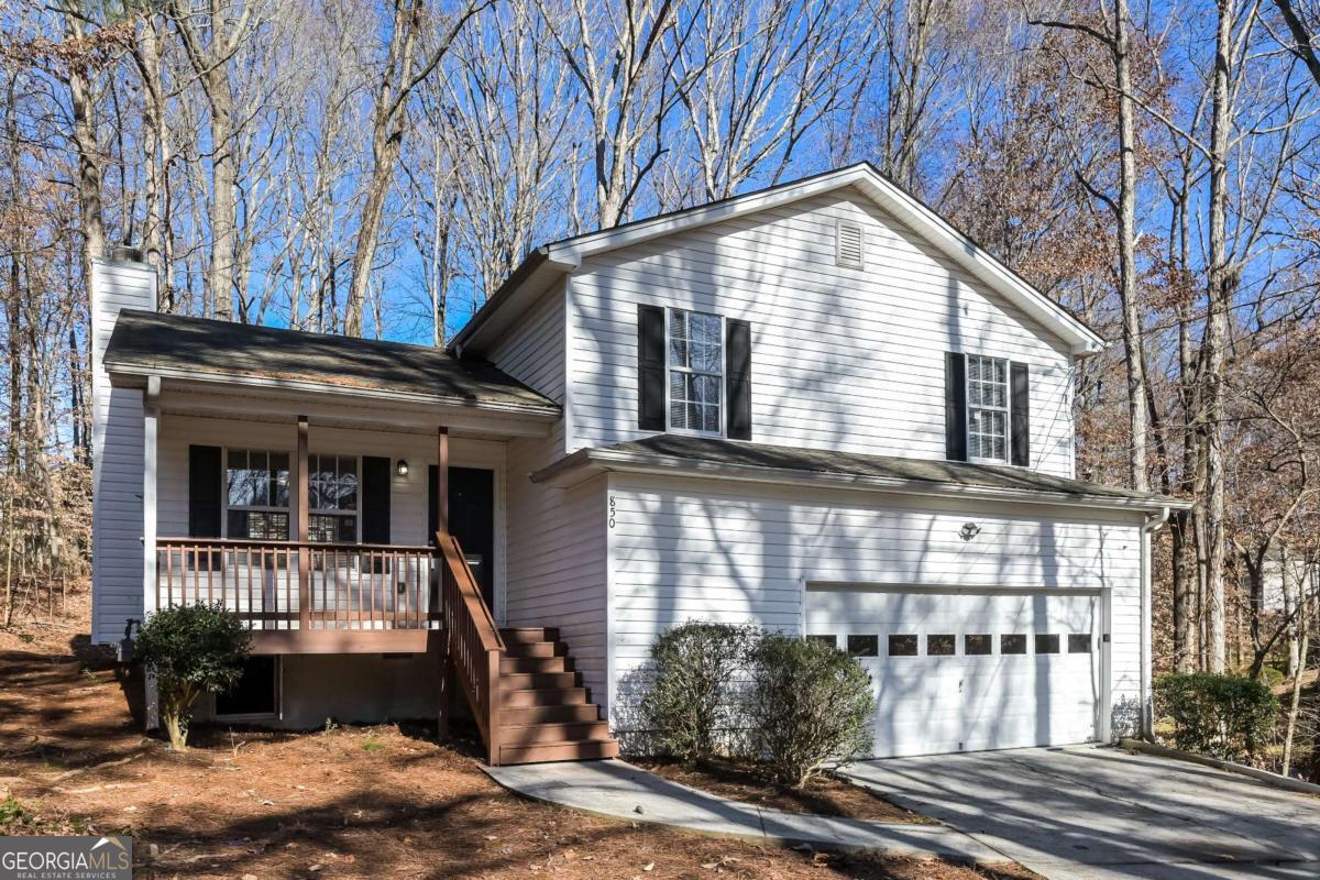 850 Oxford Hall Drive Property Photo