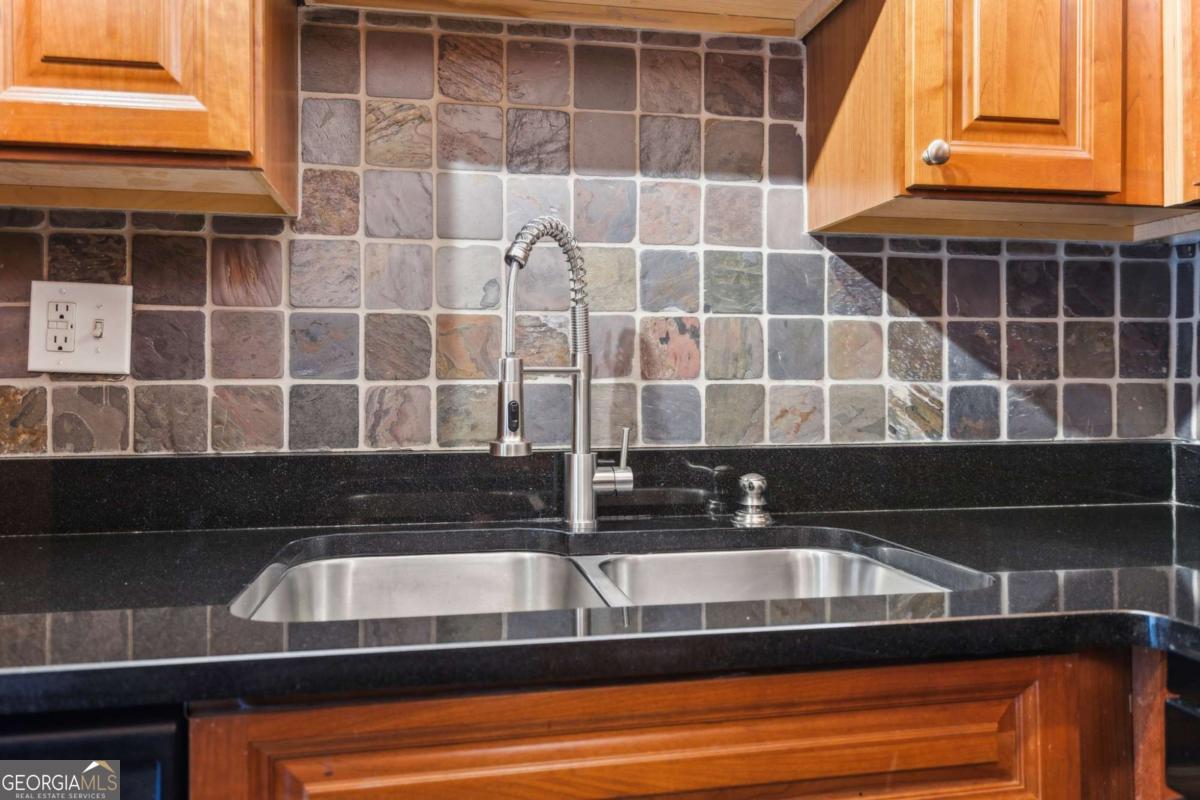 2479 Peachtree Road Ne # 1703 Property Photo 24