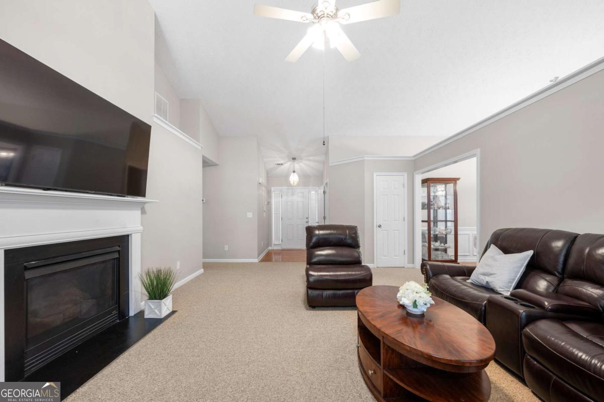 1461 Beckley Pointe Property Photo 3