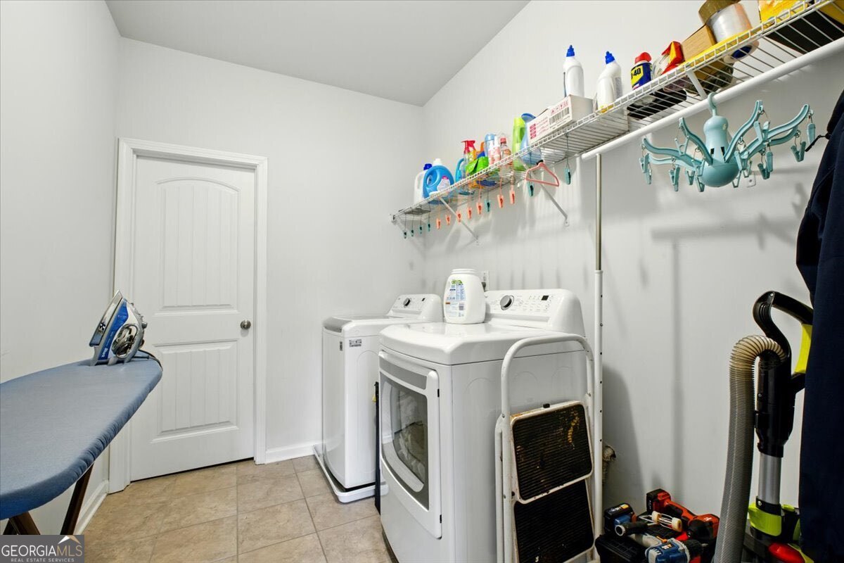 555 Birkdale Drive Property Photo 18
