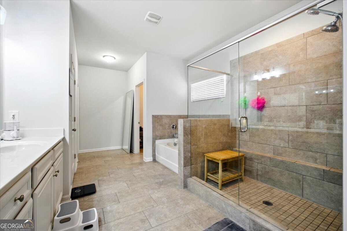 555 Birkdale Drive Property Photo 21
