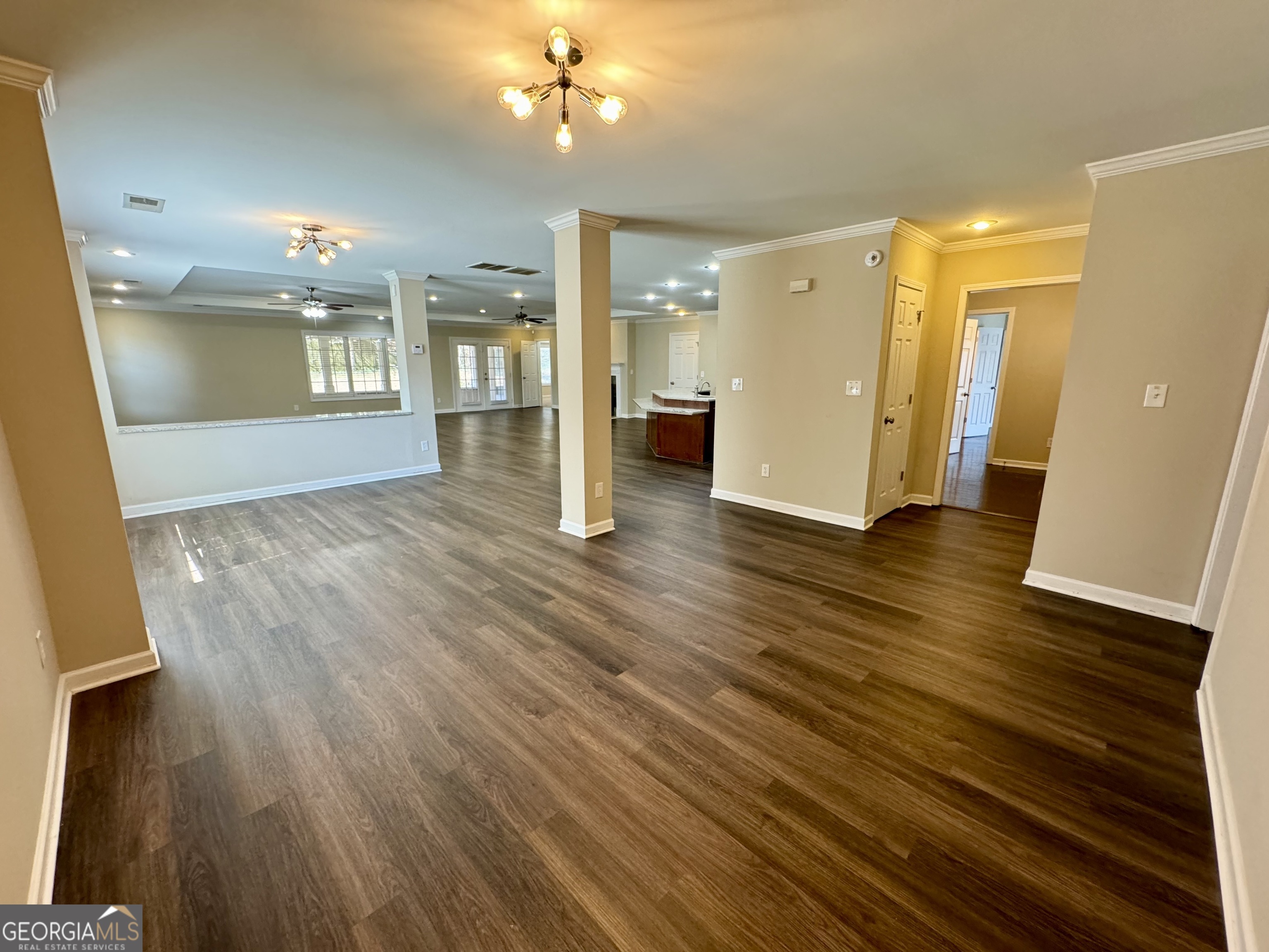 5319 Orly Terrace Property Photo 4