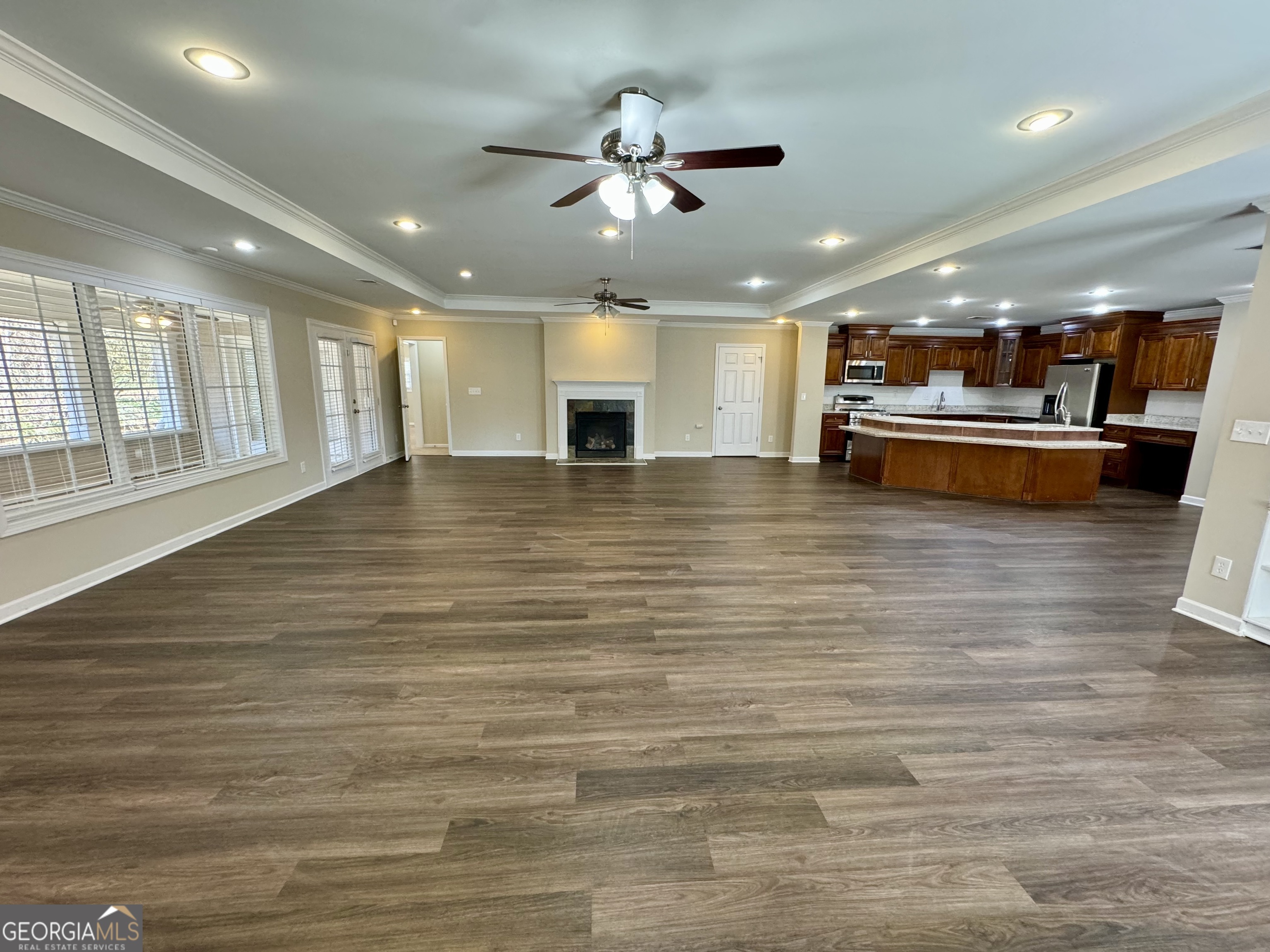 5319 Orly Terrace Property Photo 8