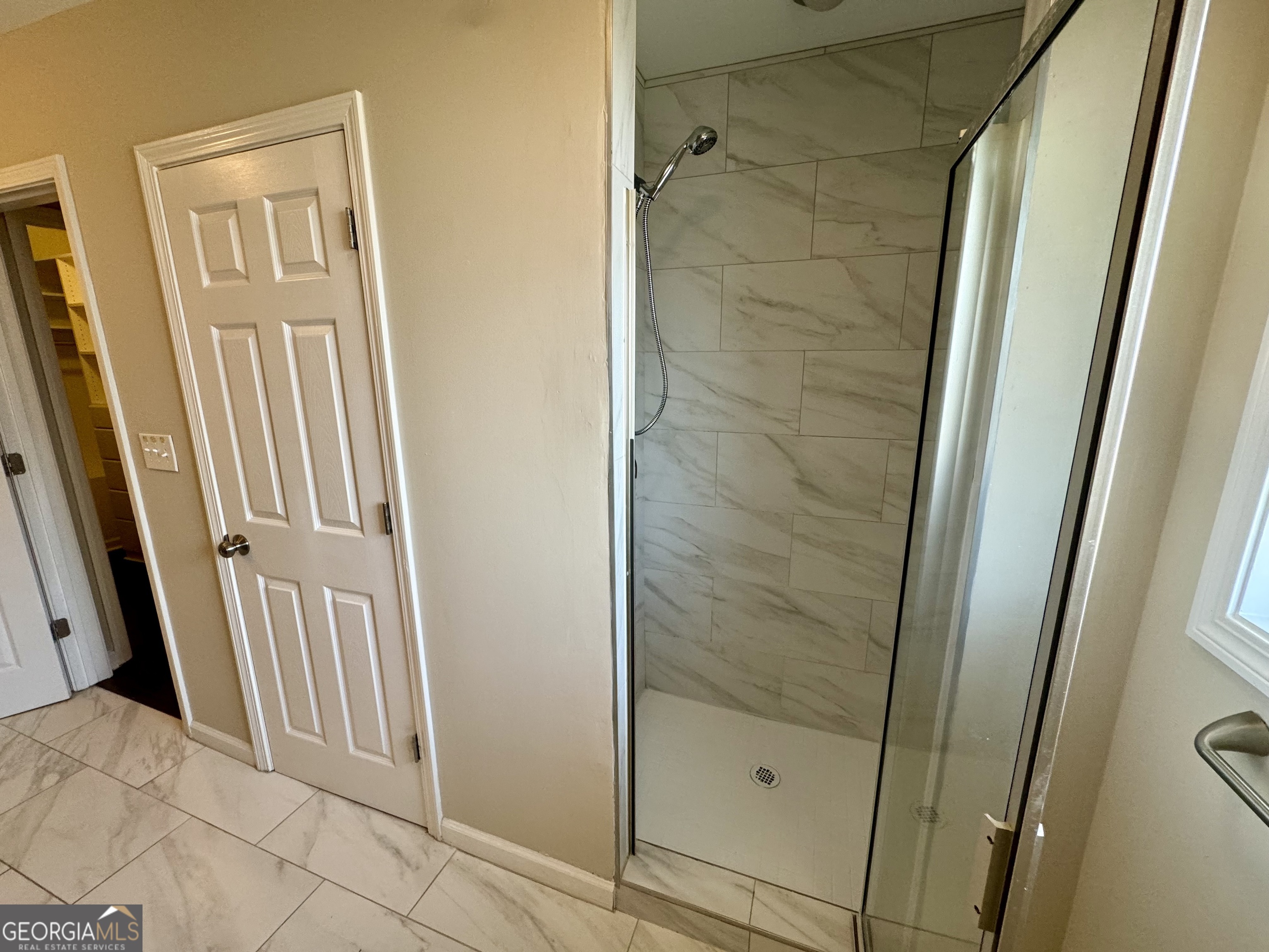 5319 Orly Terrace Property Photo 16