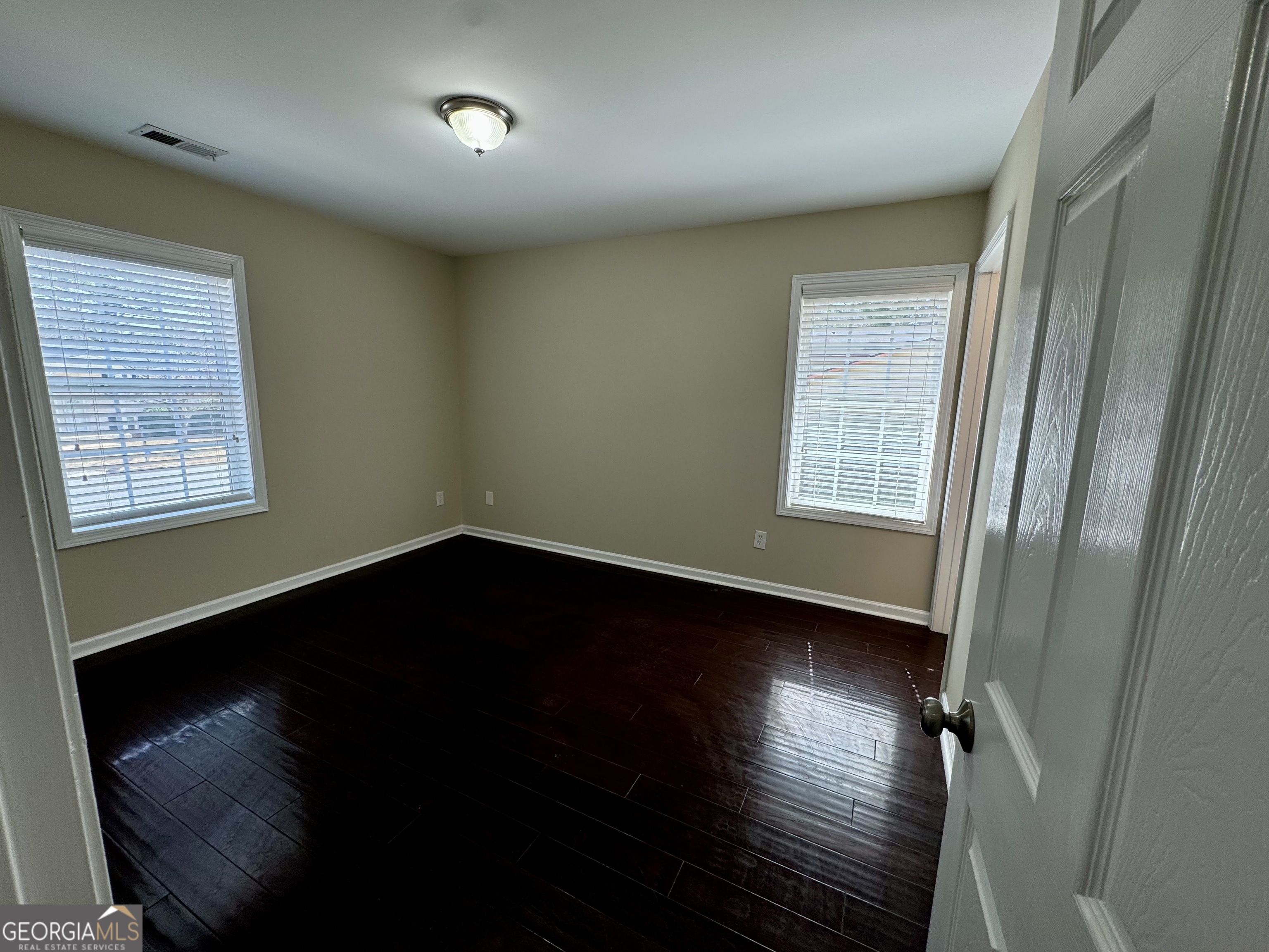 5319 Orly Terrace Property Photo 19