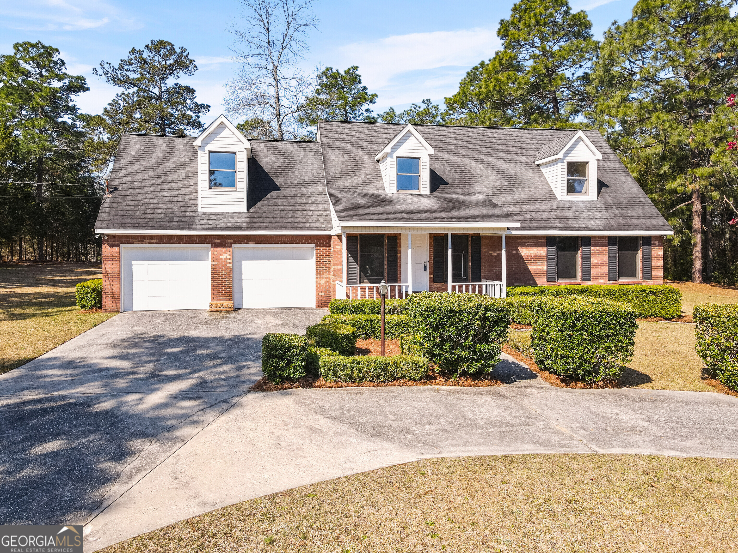 319 Greenbriar Drive Property Photo