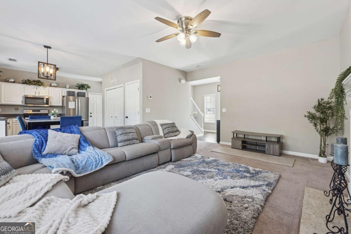 2311 Fall Creek Landing Property Photo 8