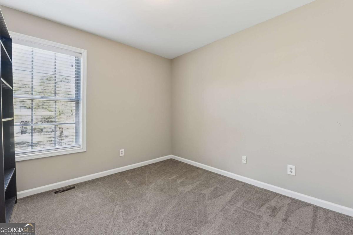 2311 Fall Creek Landing Property Photo 20