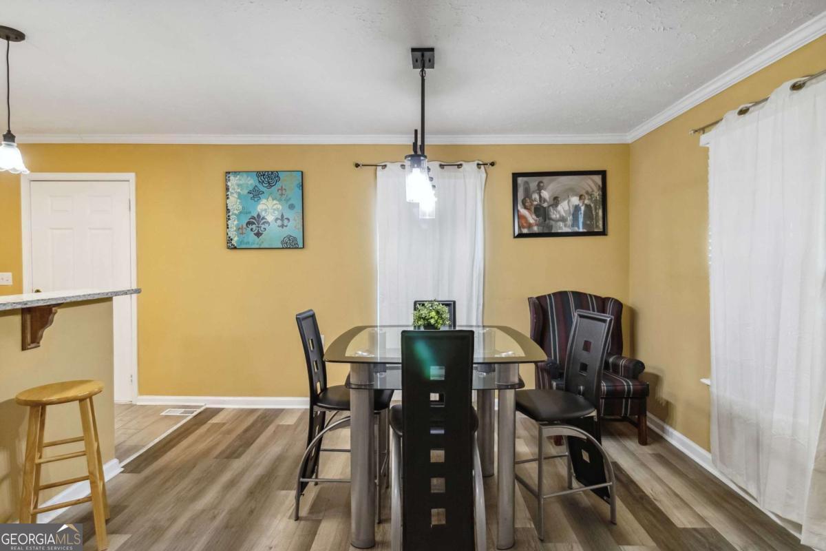 660 Simmons Street Nw Property Photo 8