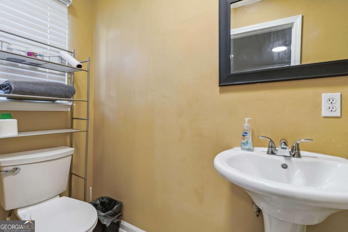 660 Simmons Street Nw Property Photo 22