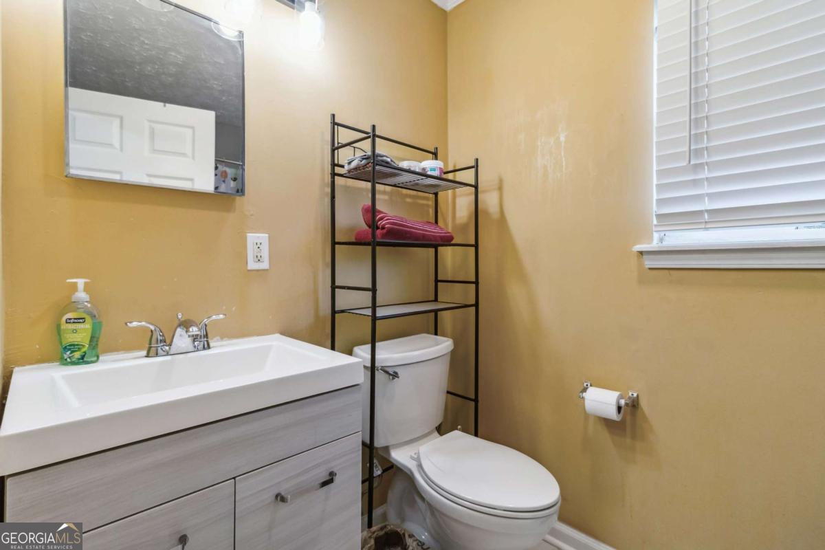 660 Simmons Street Nw Property Photo 24