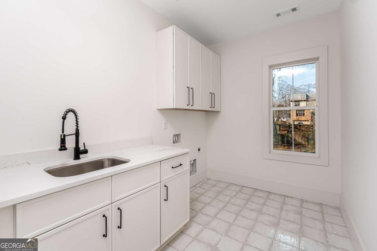 1103 Boulevard Drive Se Property Photo 22