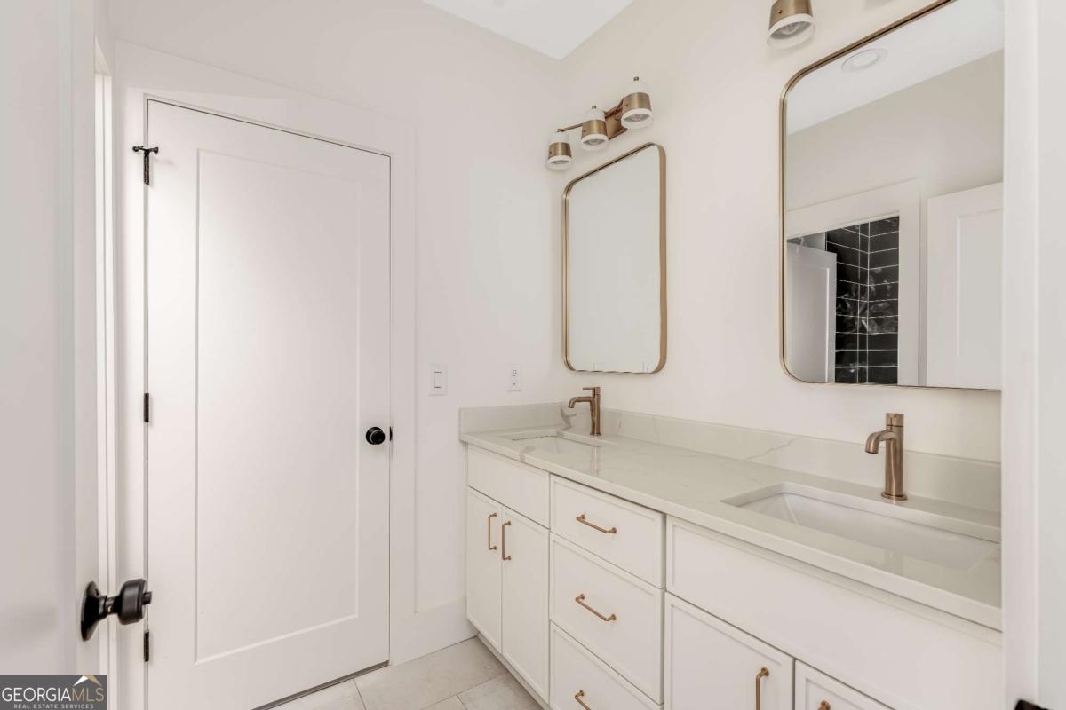 1103 Boulevard Drive Se Property Photo 24