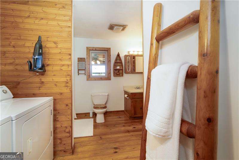 50 Amy Lynn Drive Property Photo 15