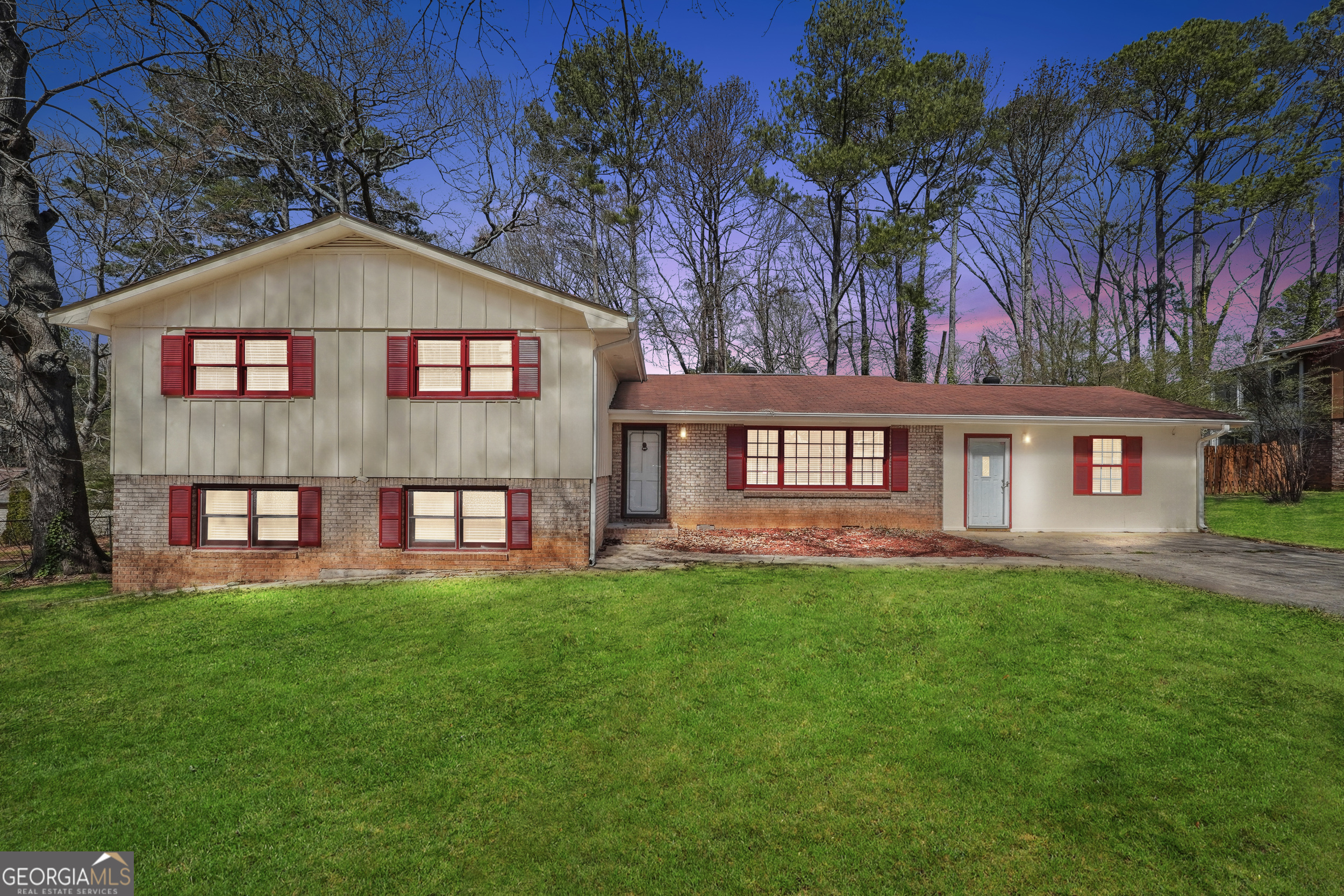 131 Heron Drive Property Photo 2