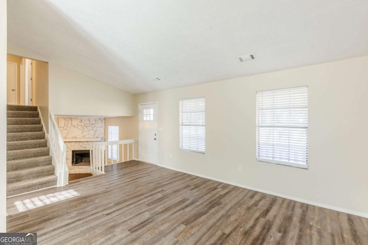 1908 Sailcloth Street Property Photo 7