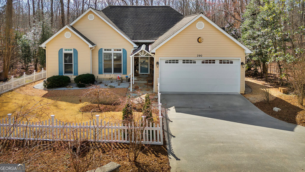 390 Lake Place Drive Property Photo