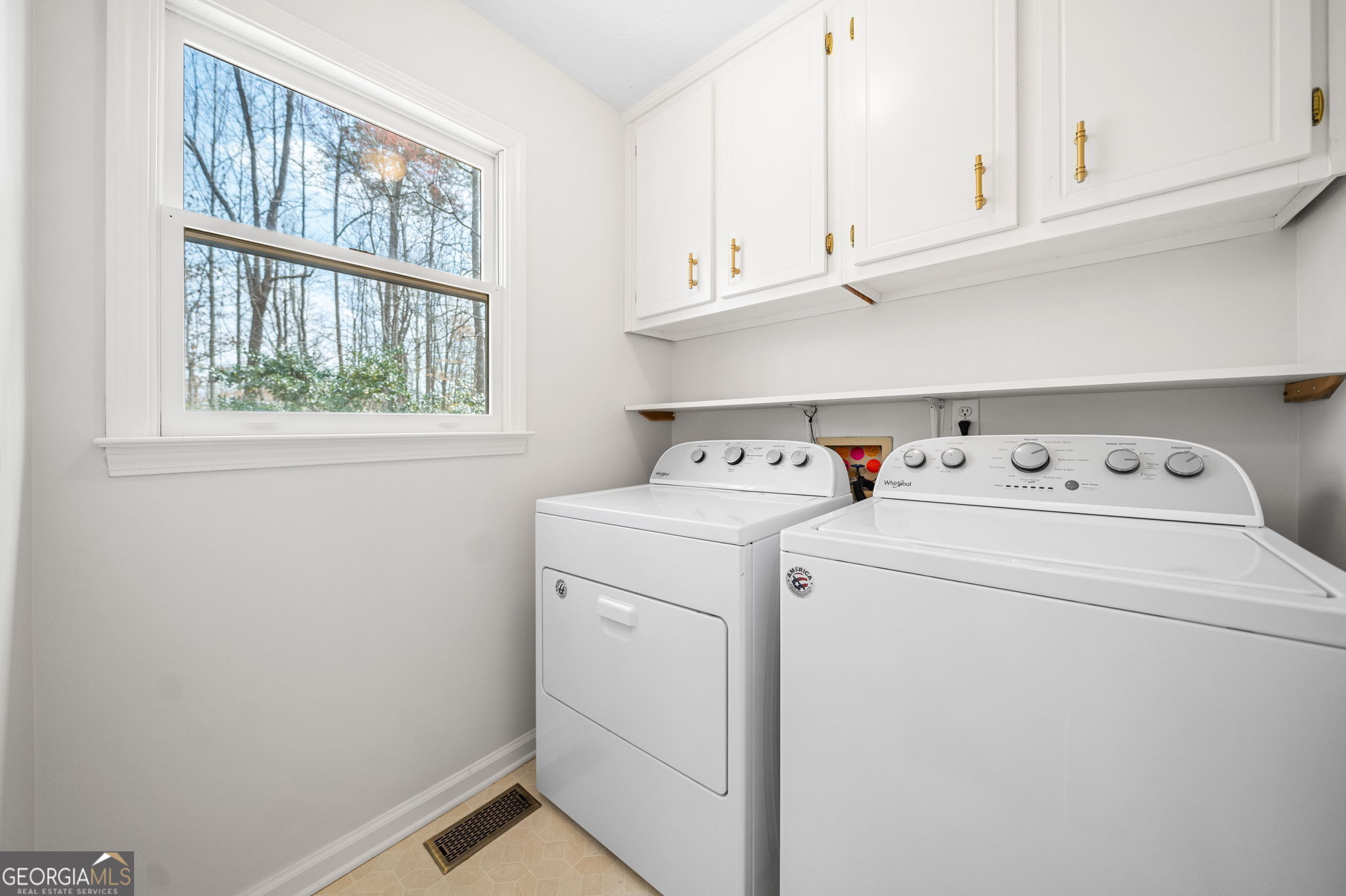 4240 Parnell Road Property Photo 19