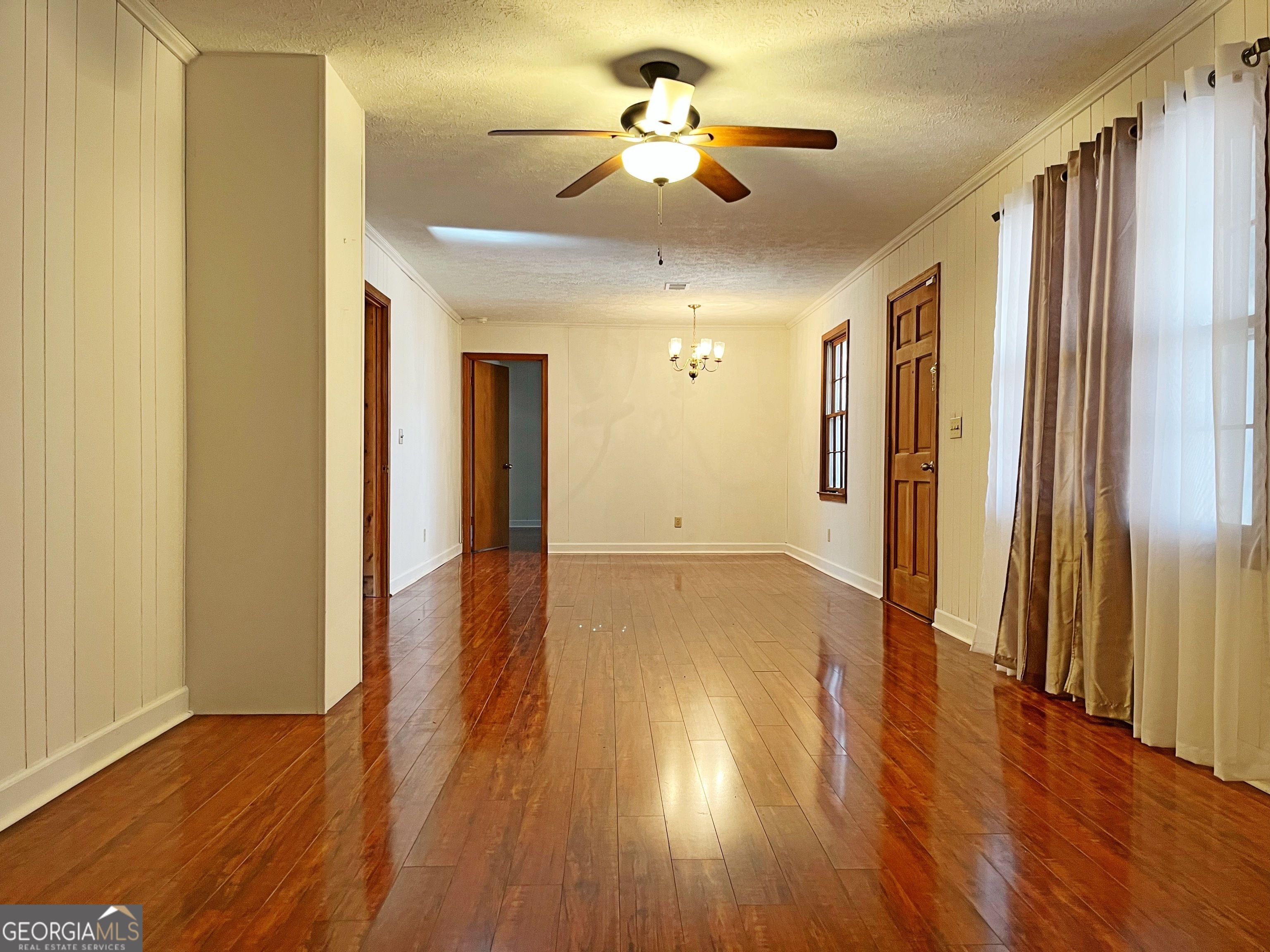 179 Suburban Drive Property Photo 11