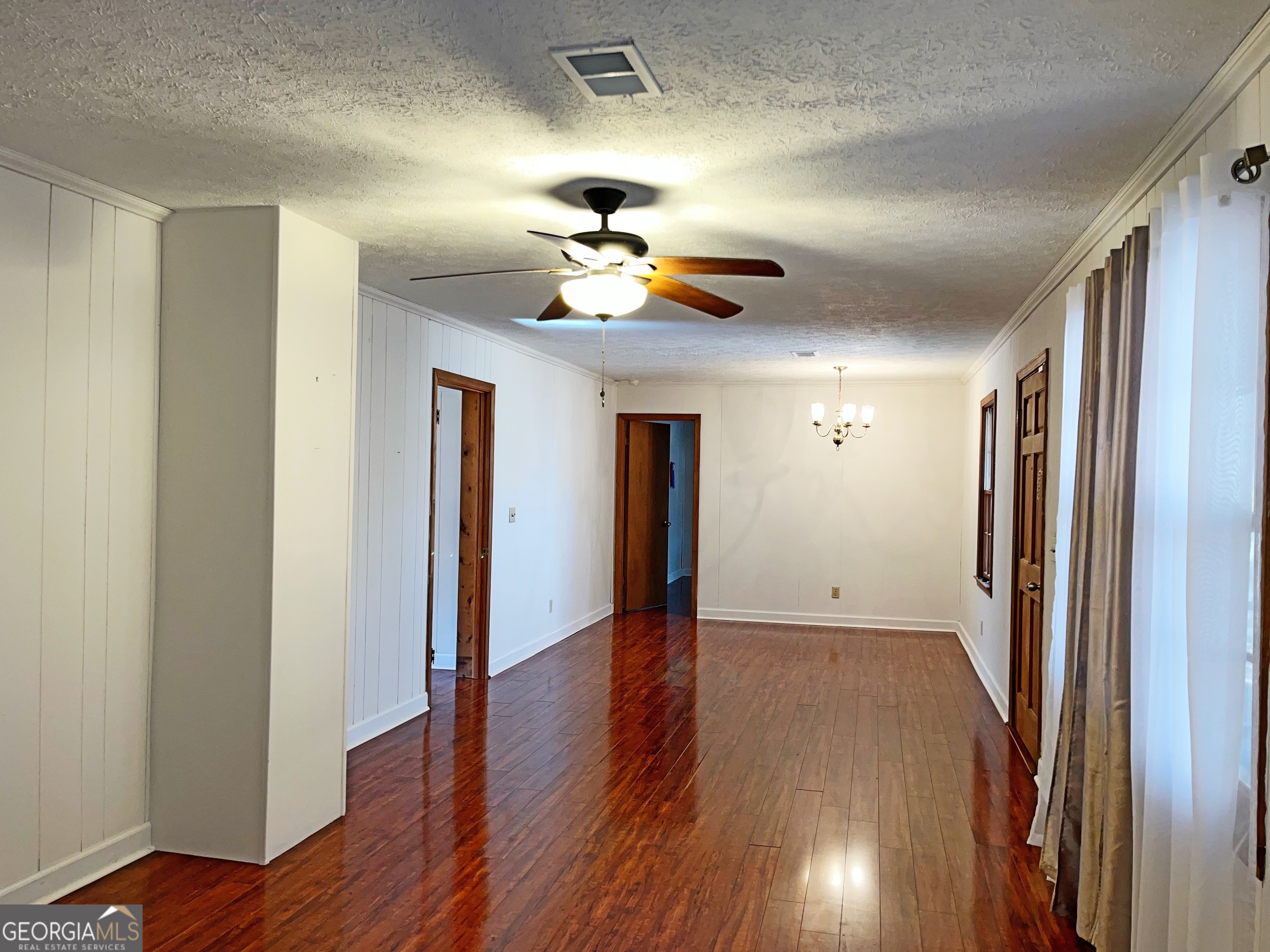 179 Suburban Drive Property Photo 12
