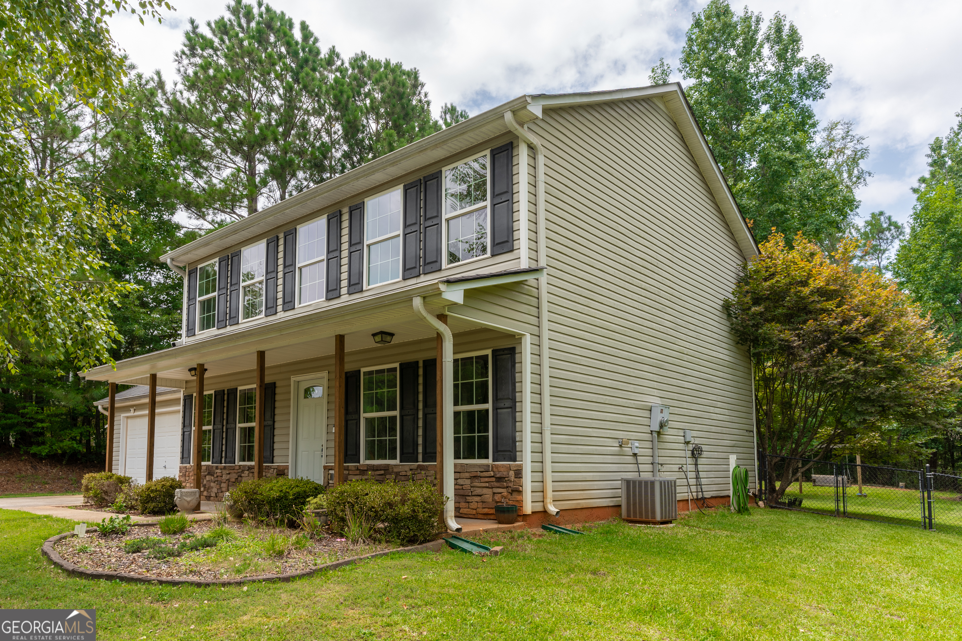 25 Shadowbrook Court