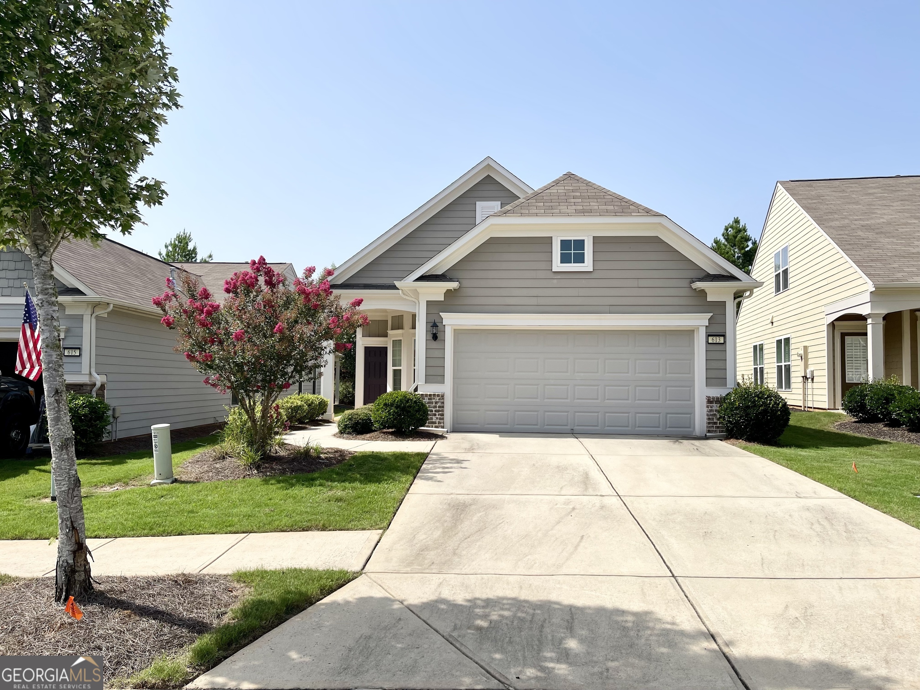 613 Bellflower Court Property Photo