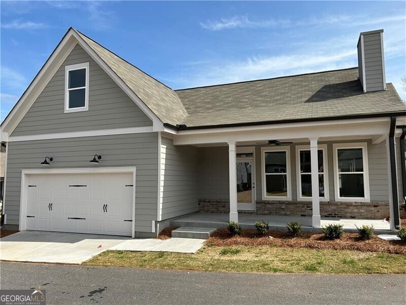 241 Saratoga Drive Property Photo