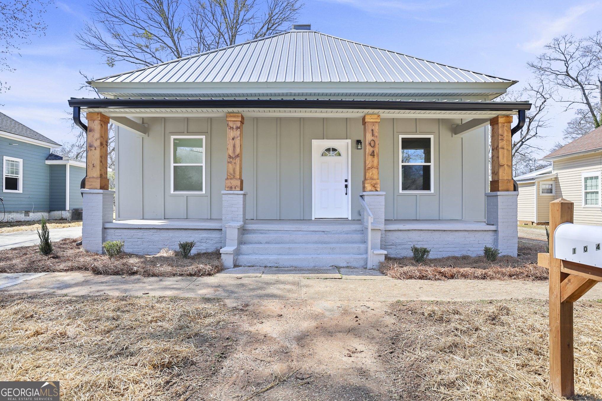104 Dickinson Street Property Photo