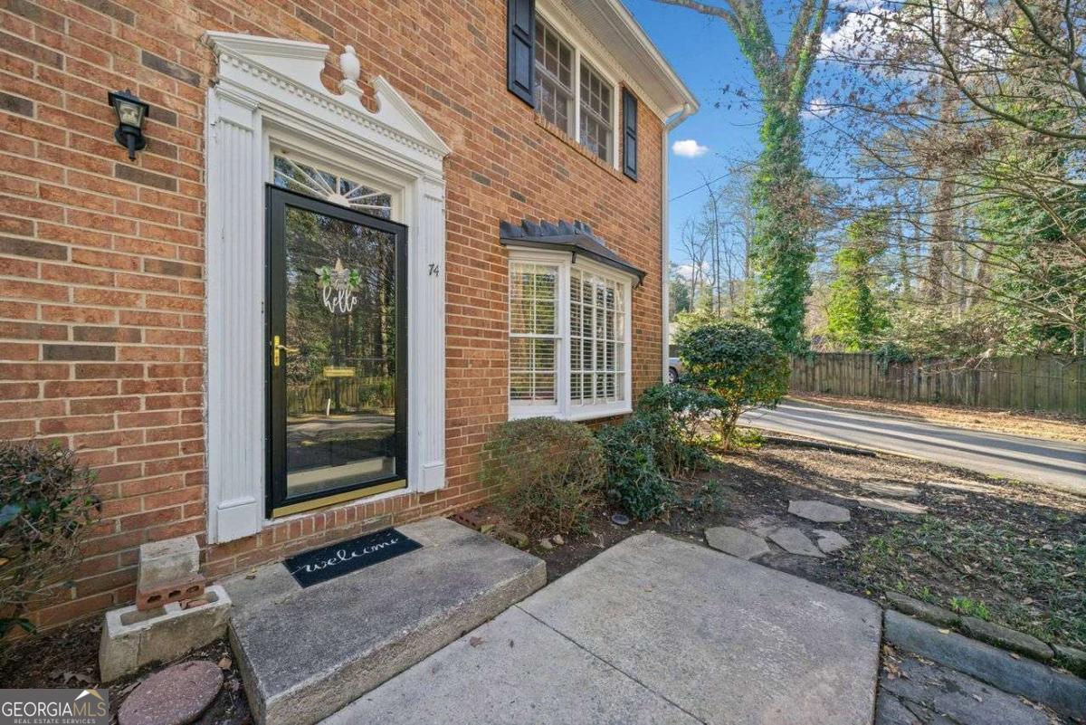 6520 Roswell Road # 74 Property Photo
