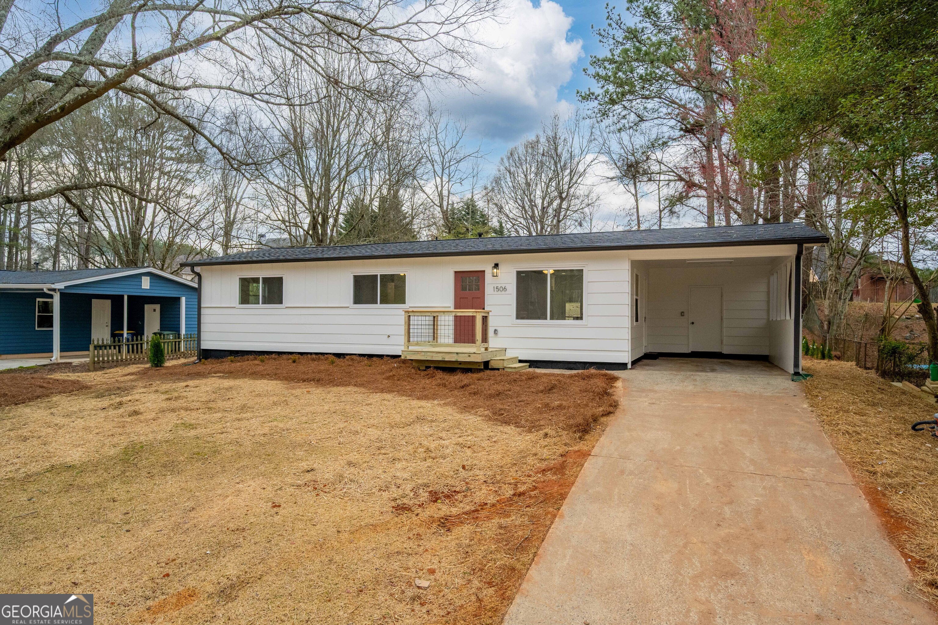 1506 Sycamore Drive Nw Property Photo 2
